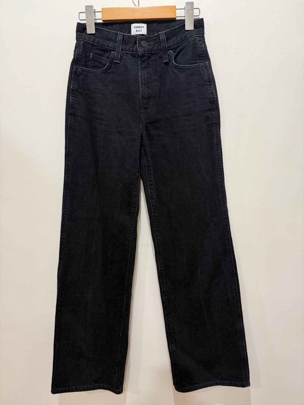 Aritzia Sunday Best Juniper 90s Loose Black Wide-Leg Jeans - Picture 5 of 13